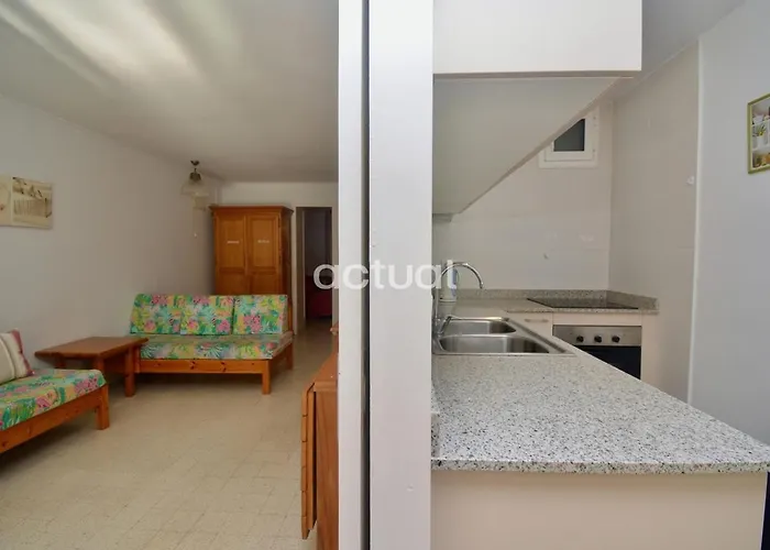 Apartman Politur F-4 *